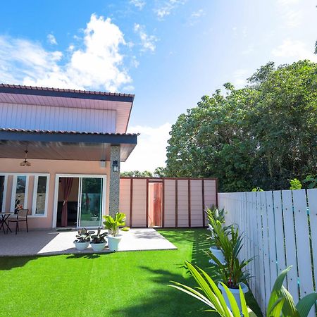 D' Village Cottage 2 - Private Pool Villa Pantai Cenang  Zewnętrze zdjęcie